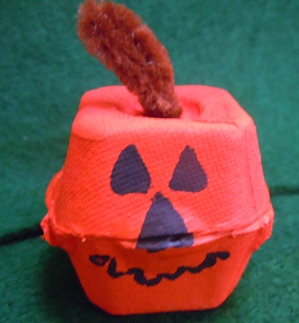 Halloween crafts; pumpkin bell
